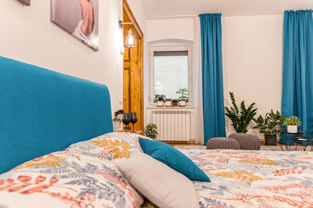 Garden Hideout - Central Apartment Brassó Kültér fotó
